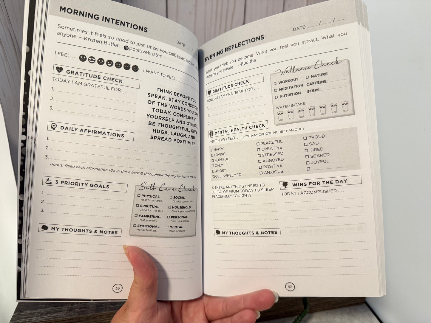 3 Minute Positivity Journal: Boost your Mood. Train your Mind. Change your Life.