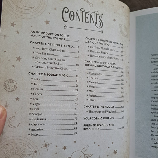 The Witch's Complete Guide to Astrology: Harness the Heavens and Unlock Your Potential for a Magical Year