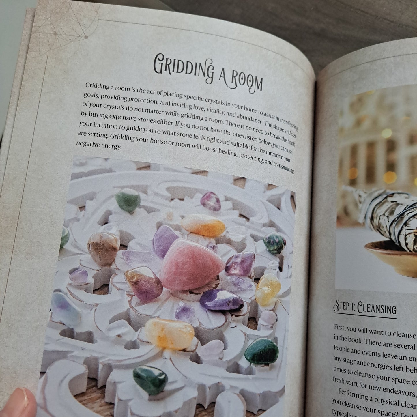 The Witch's Complete Guide to Crystals: A Spiritual Guide to Connecting to Crystal Energy