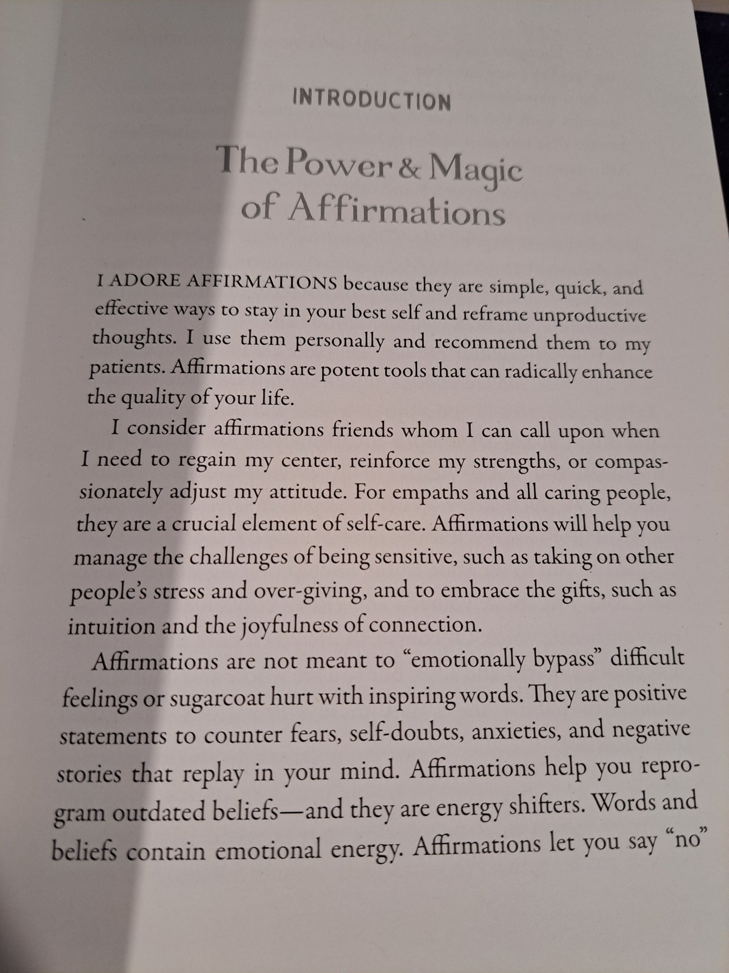 Affirmations for Empaths: A Year of Guided Journaling
