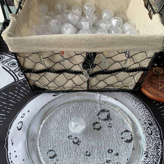 Maeve's Mystical Confetti Balls - Witchy Capsules (Individual) - REVAMPED