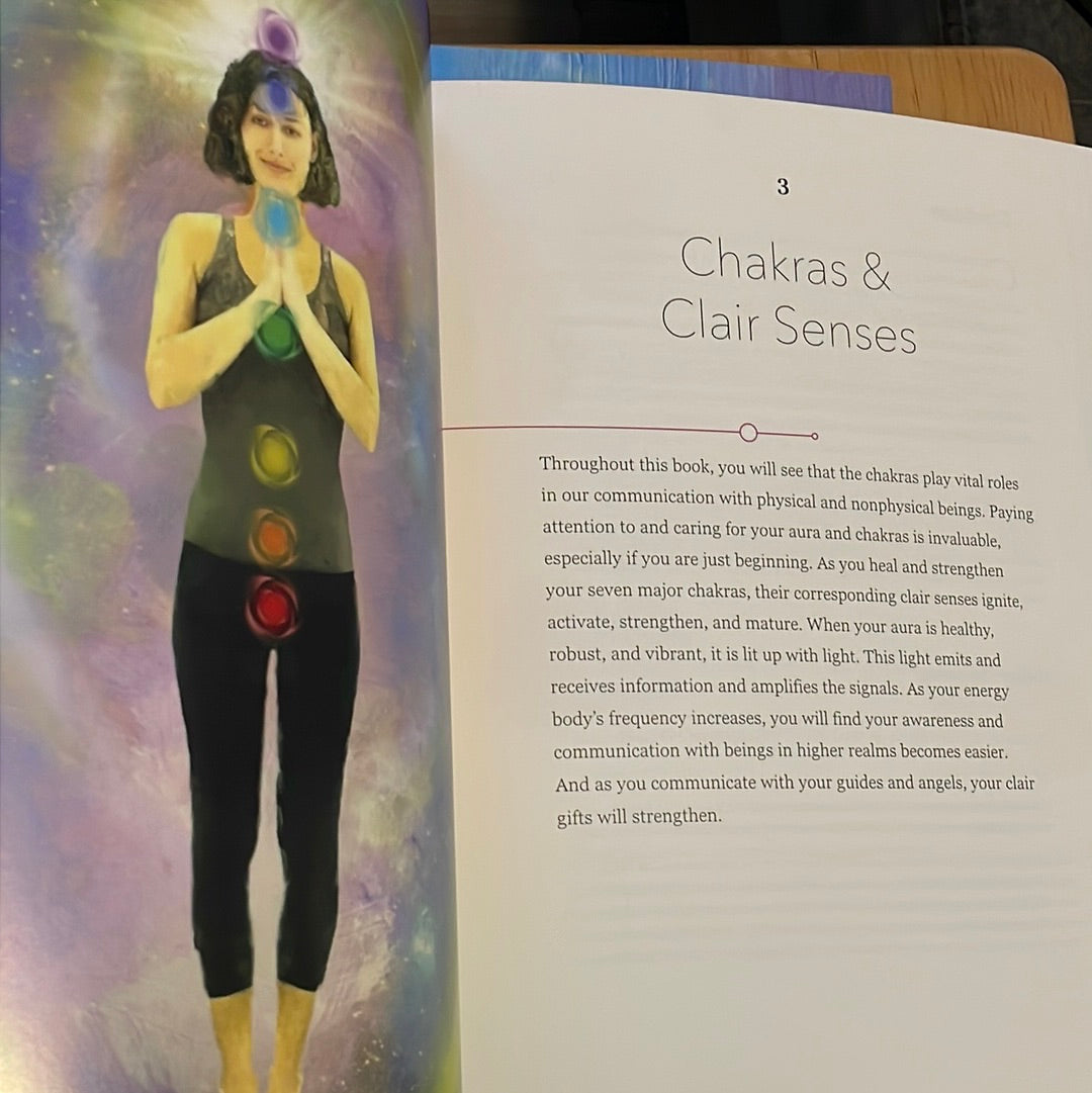 The Ultimate Guide to Channeling: Practical Techniques to Connect With Your Spirit Guides (The Ultimate Guide to..., Bk. 15)