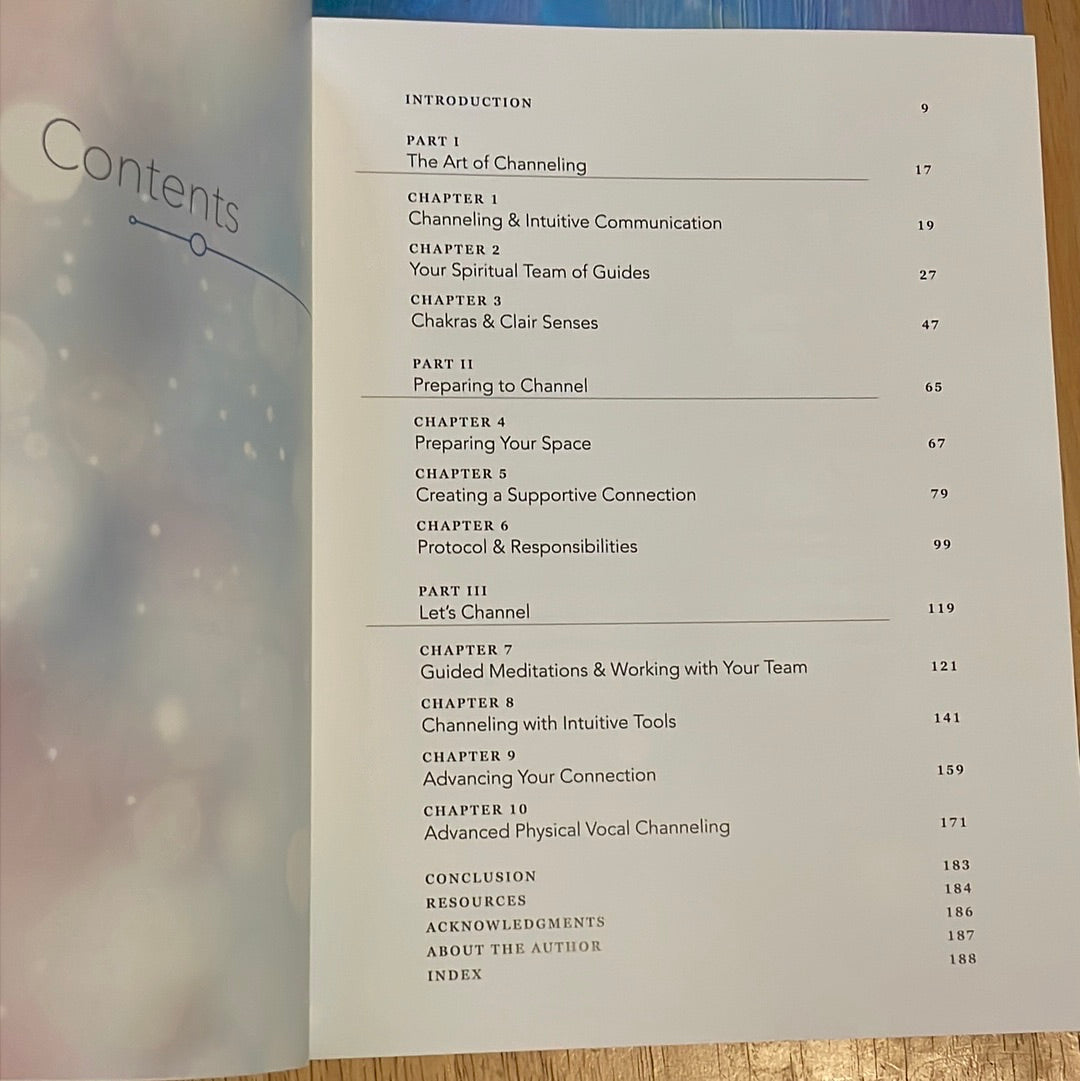 The Ultimate Guide to Channeling: Practical Techniques to Connect With Your Spirit Guides (The Ultimate Guide to..., Bk. 15)