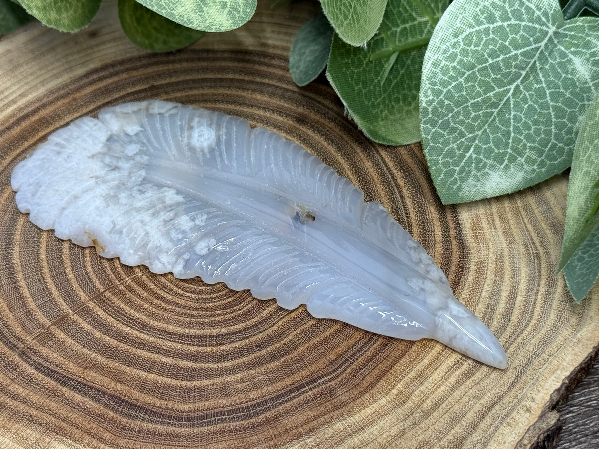 Flower Agate Feather Carvings