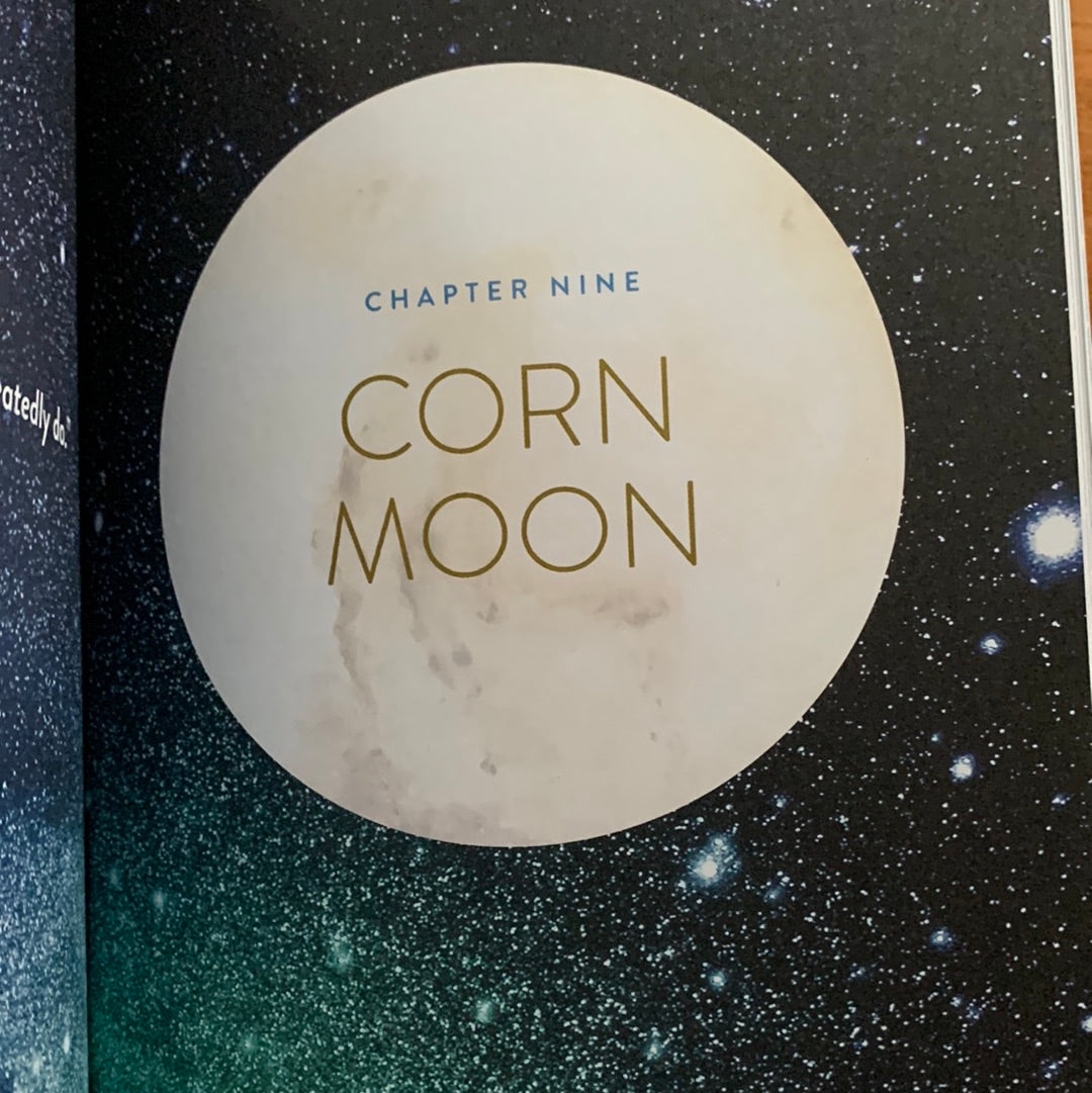 Living Lunarly: Moon-Based Self-Care for Your Mind, Body, and Soul