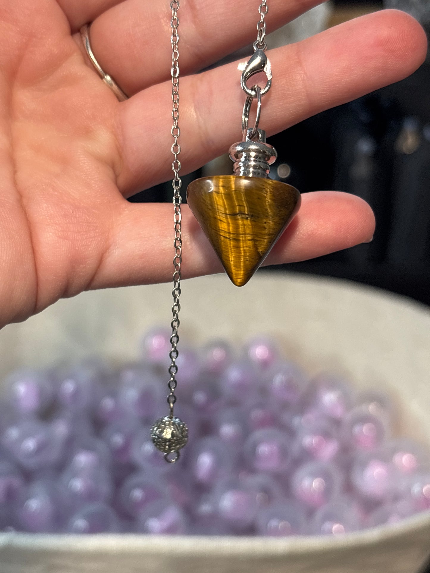 Pendulum Triangle Style - Tigers Eye