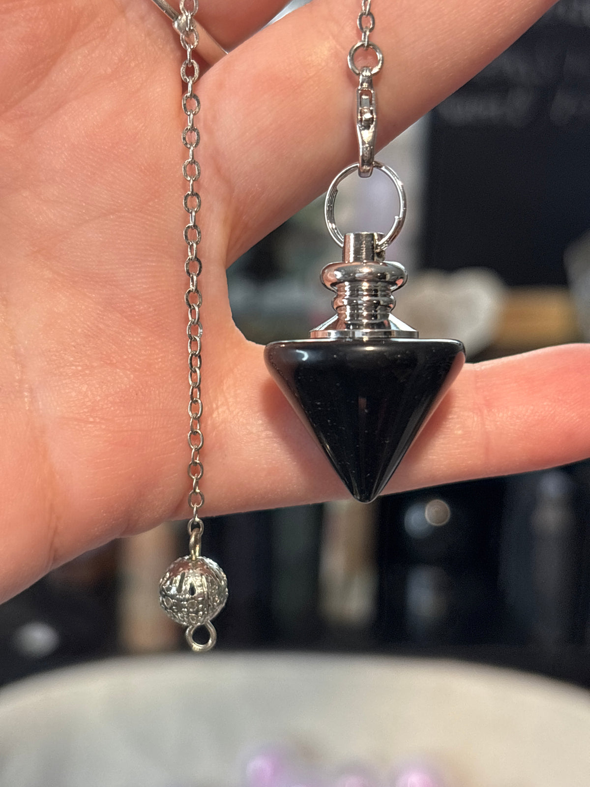 Pendulum Triangle Style - Black Obsidian
