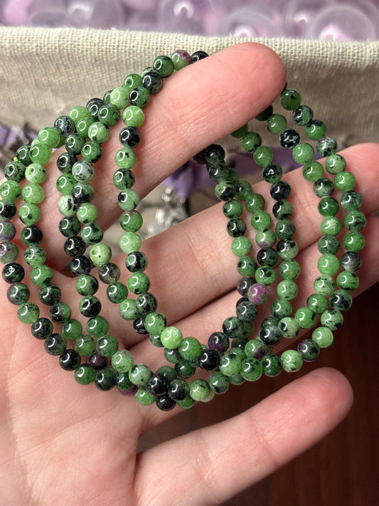 Ruby in Zoisite- Bracelet 4 mm