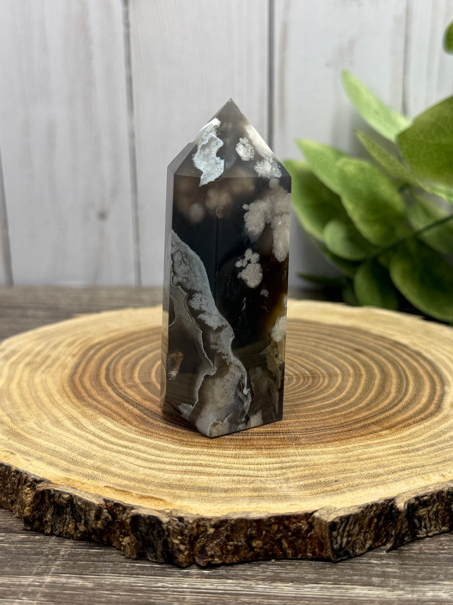 Black Flower Agate Towers
