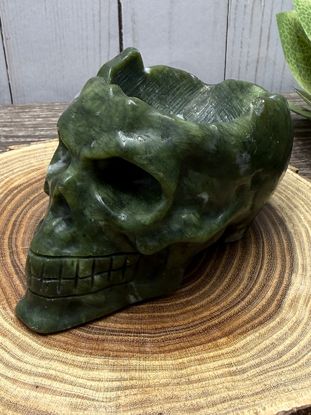 Skull Bowl - Green Jade