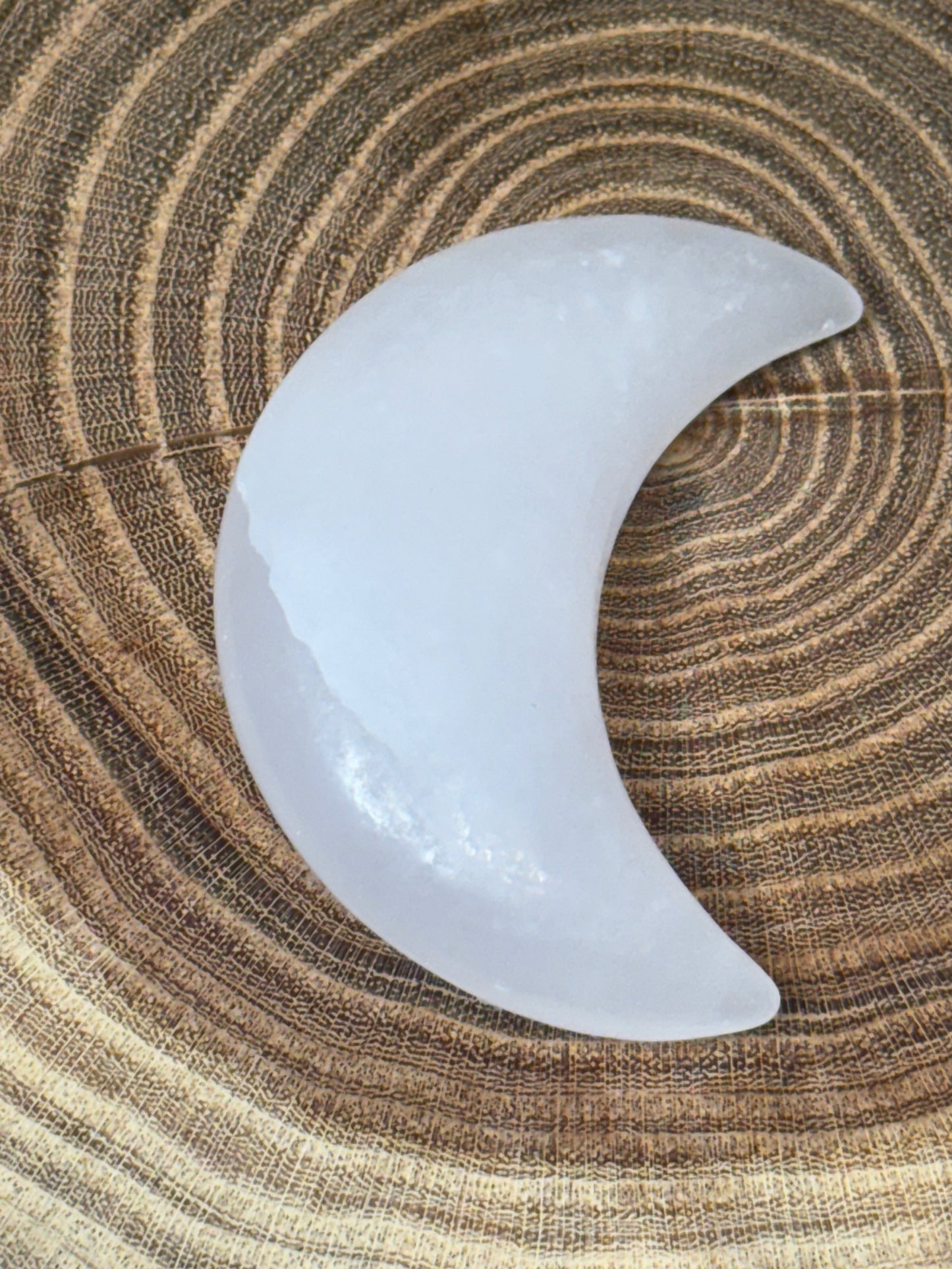 Mangano Calcite Moon Carvings