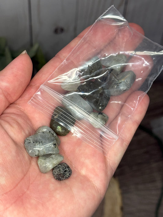 Labradorite Crystal Chip Bag (large chips)