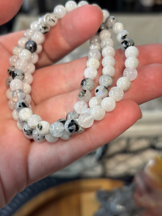 White & Black Moonstone (Rainbow)- Bracelet 6 mm