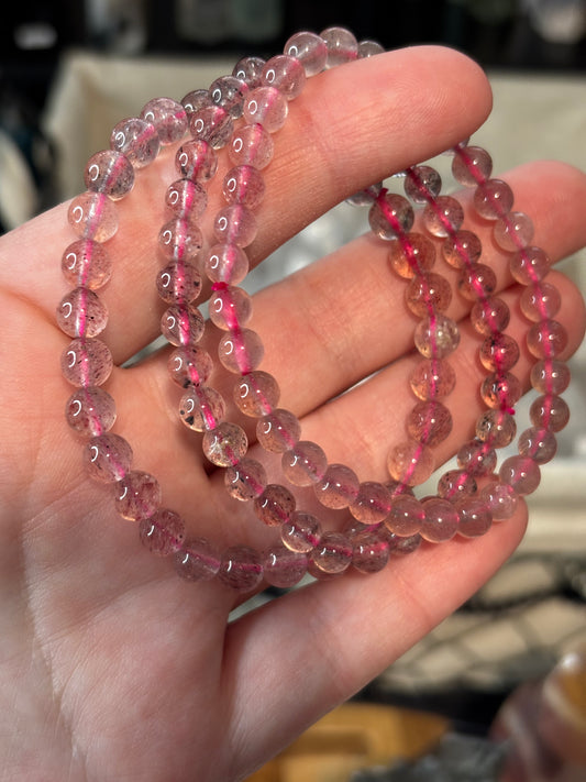 Strawberry Quartz -  Bracelet 6 mm