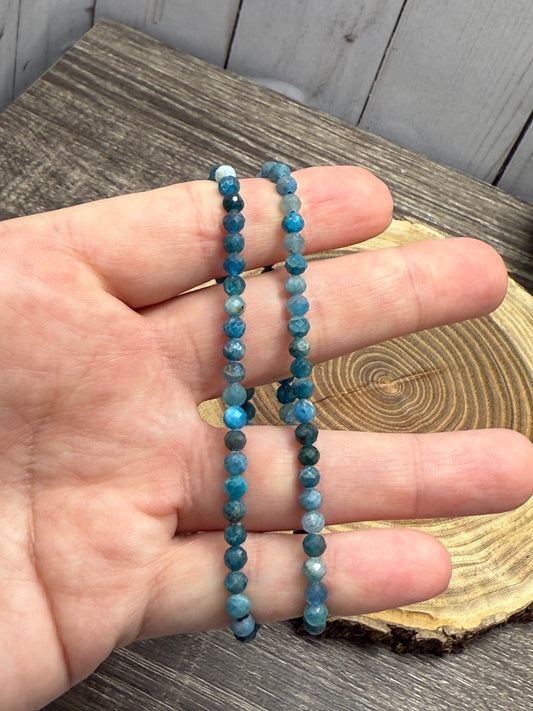 Blue Apatite - Faceted Bracelet 4 mm