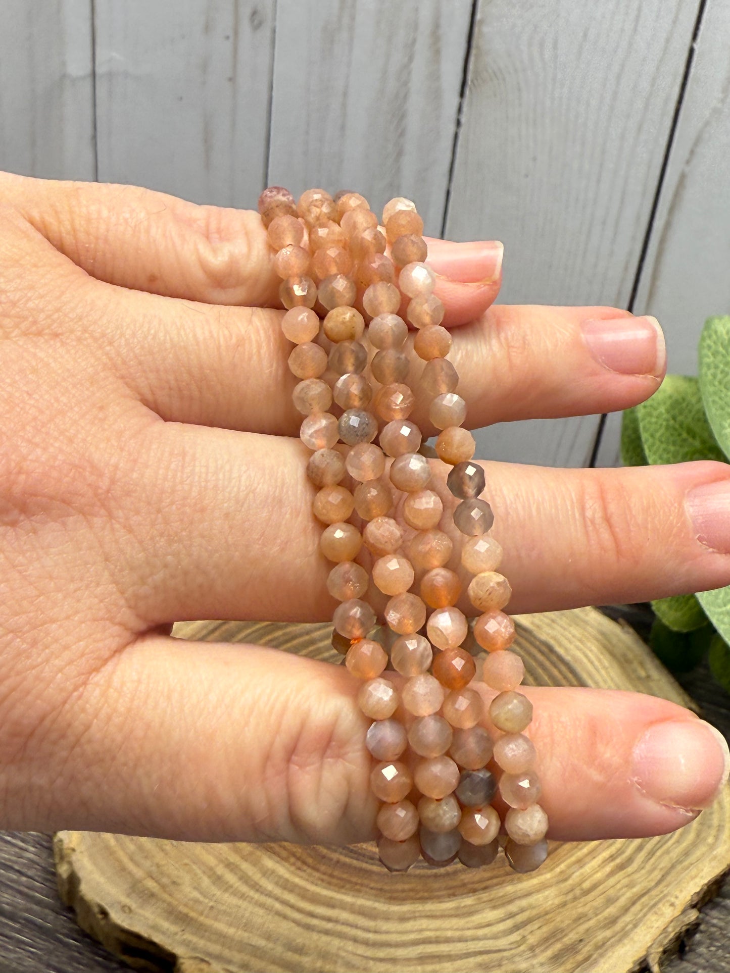 Peach Moonstone - Faceted Bracelet 4 mm