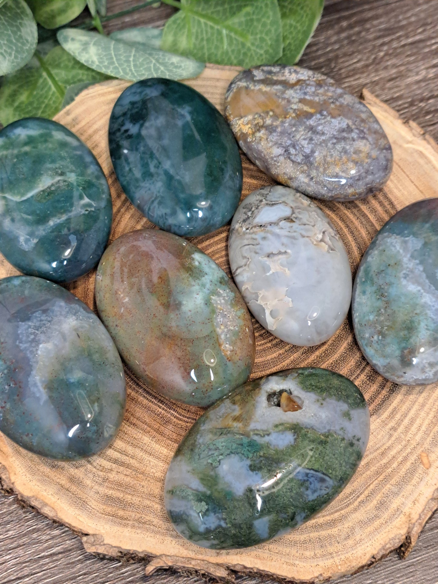 Moss Agate Palm Stones