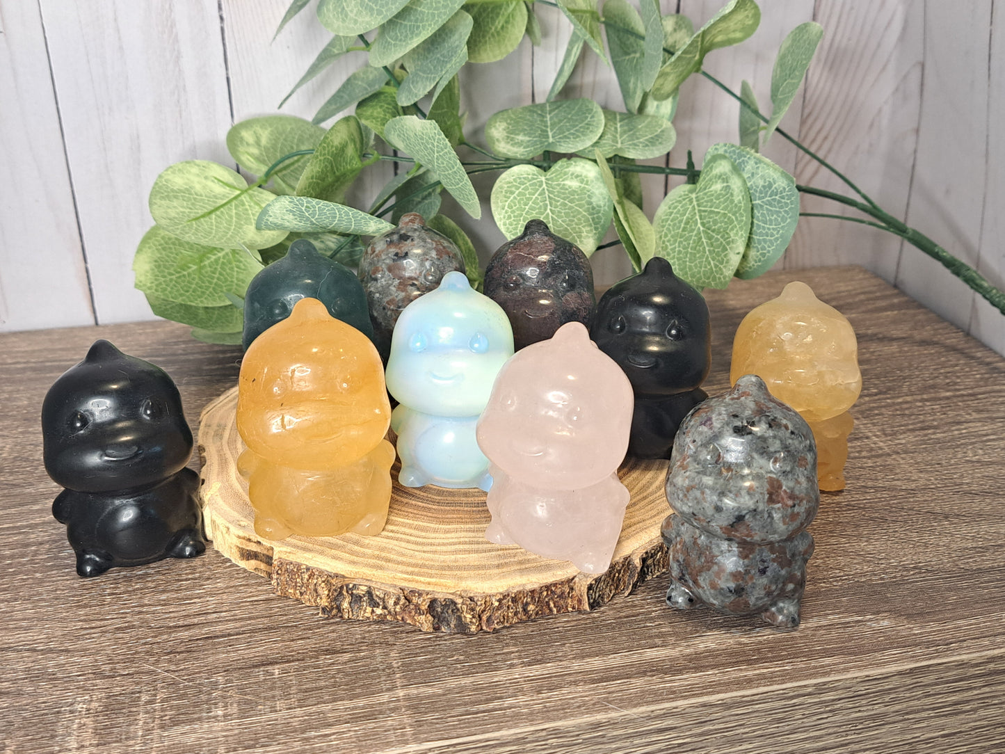 Cutie Pie Dinosaur Carvings