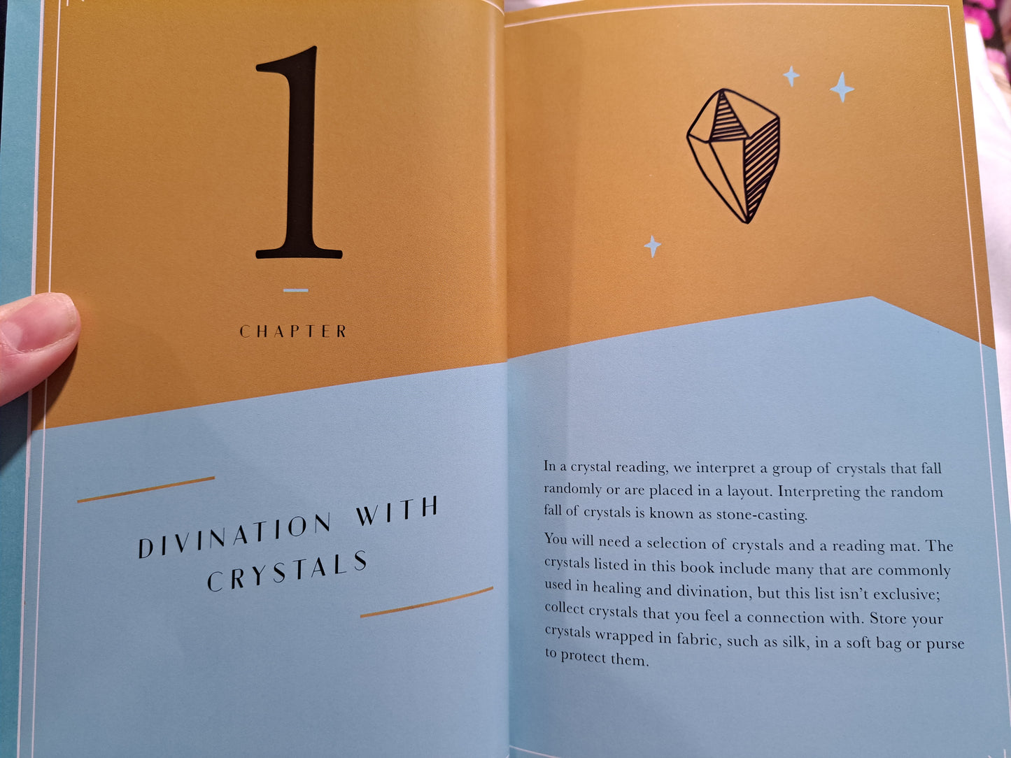 The Divination Handbook: The Modern Seer's Guide to Using Tarot, Crystals, Palmistry, and More