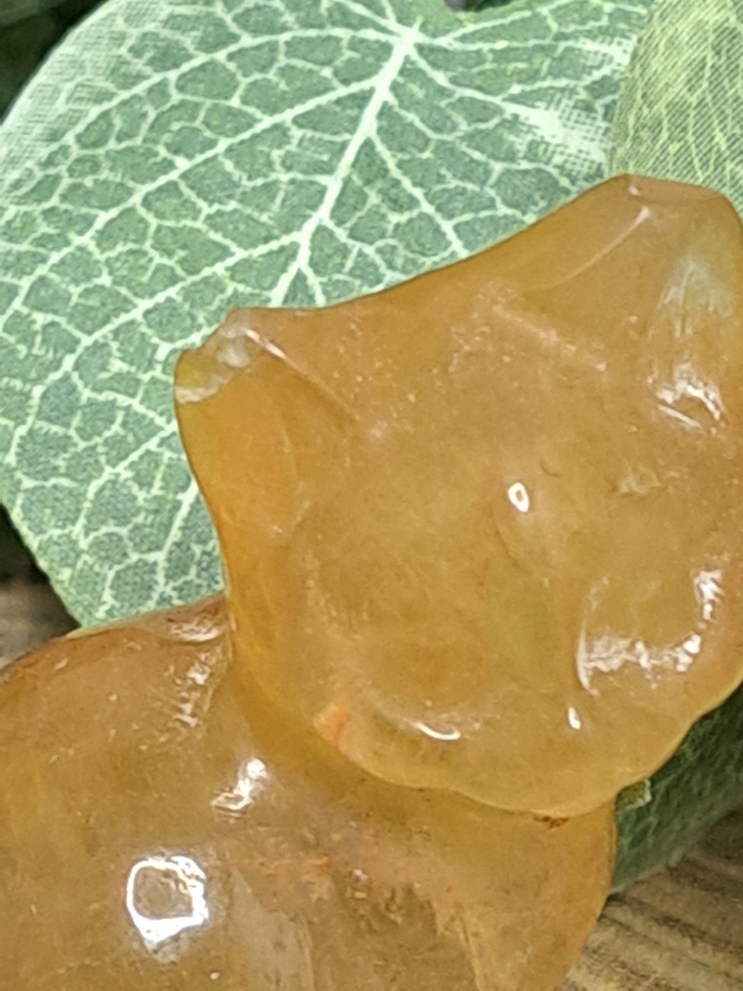 Misfit Fluorite Cat - chipped ear