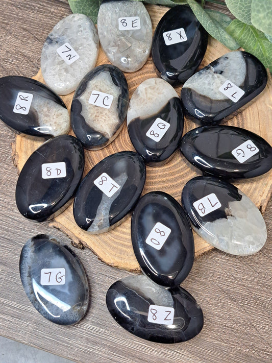 Black Agate Palm Stones