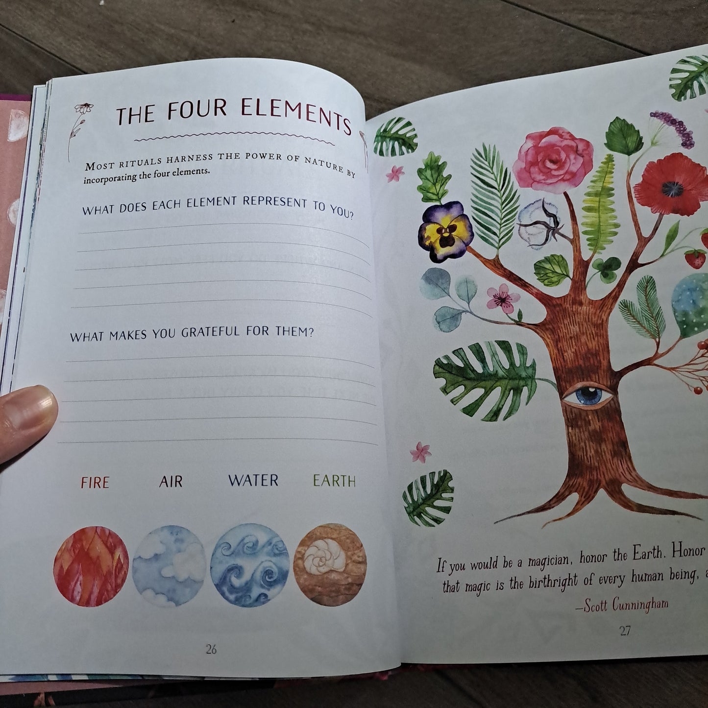 The Mindful Witch: A Daily Journal for Manifesting a Truly Magickal Life