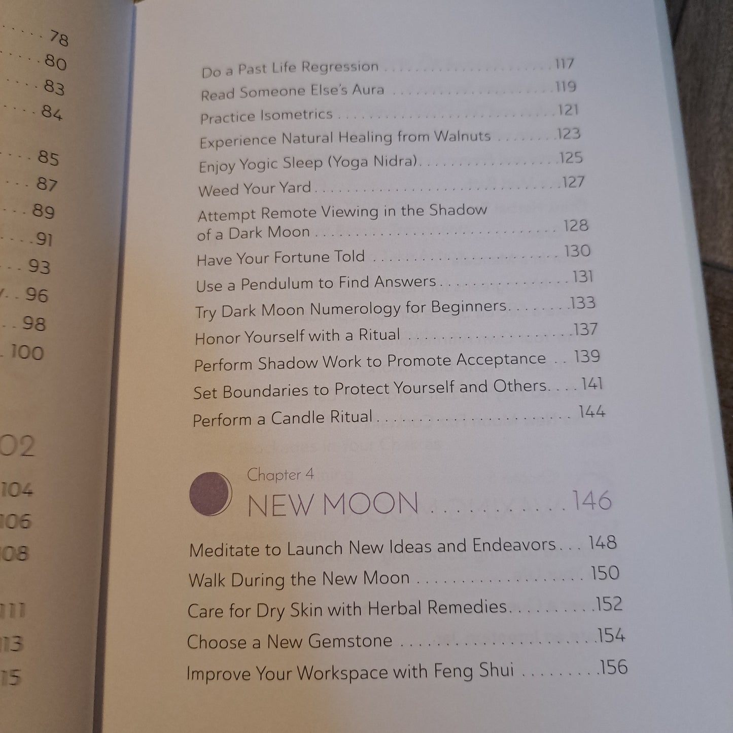 The Moon + You: Your Guide to Finding Energy, Balance, and Healin...