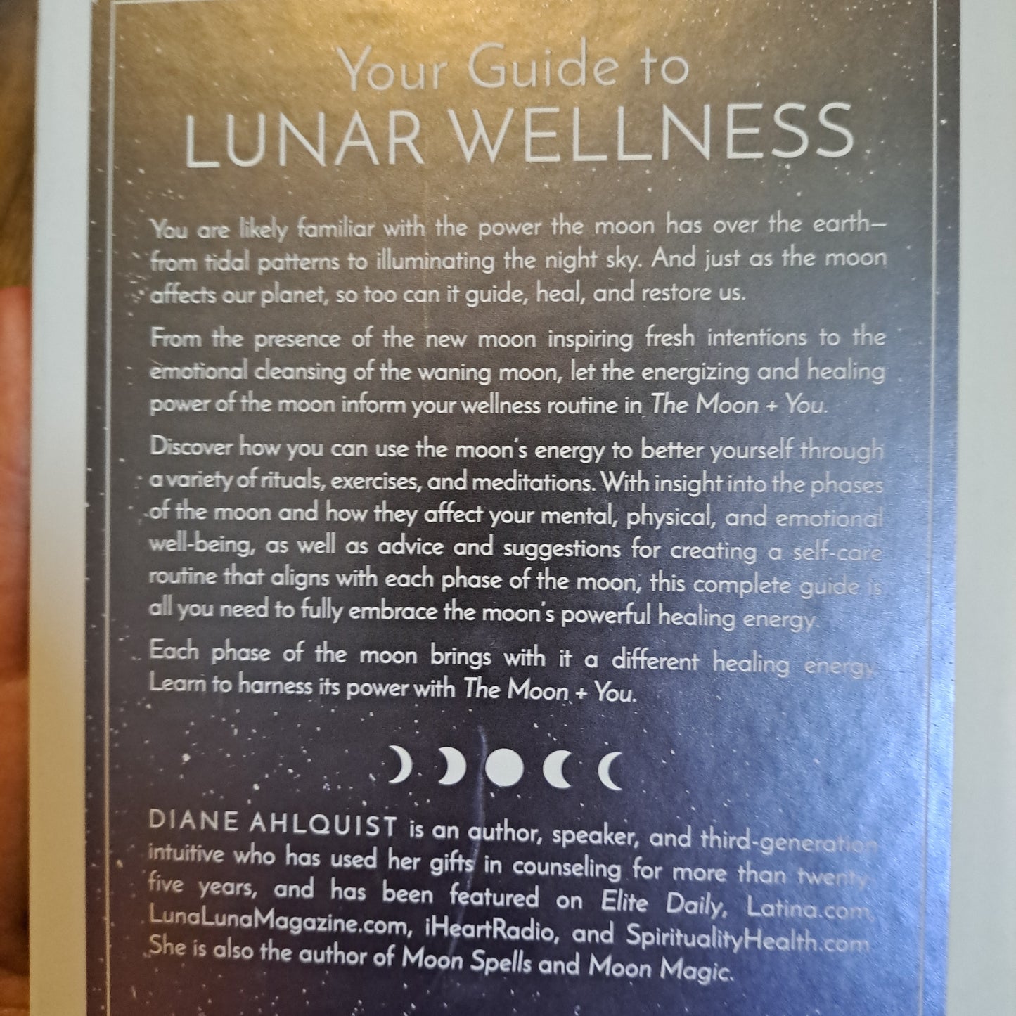 The Moon + You: Your Guide to Finding Energy, Balance, and Healin...