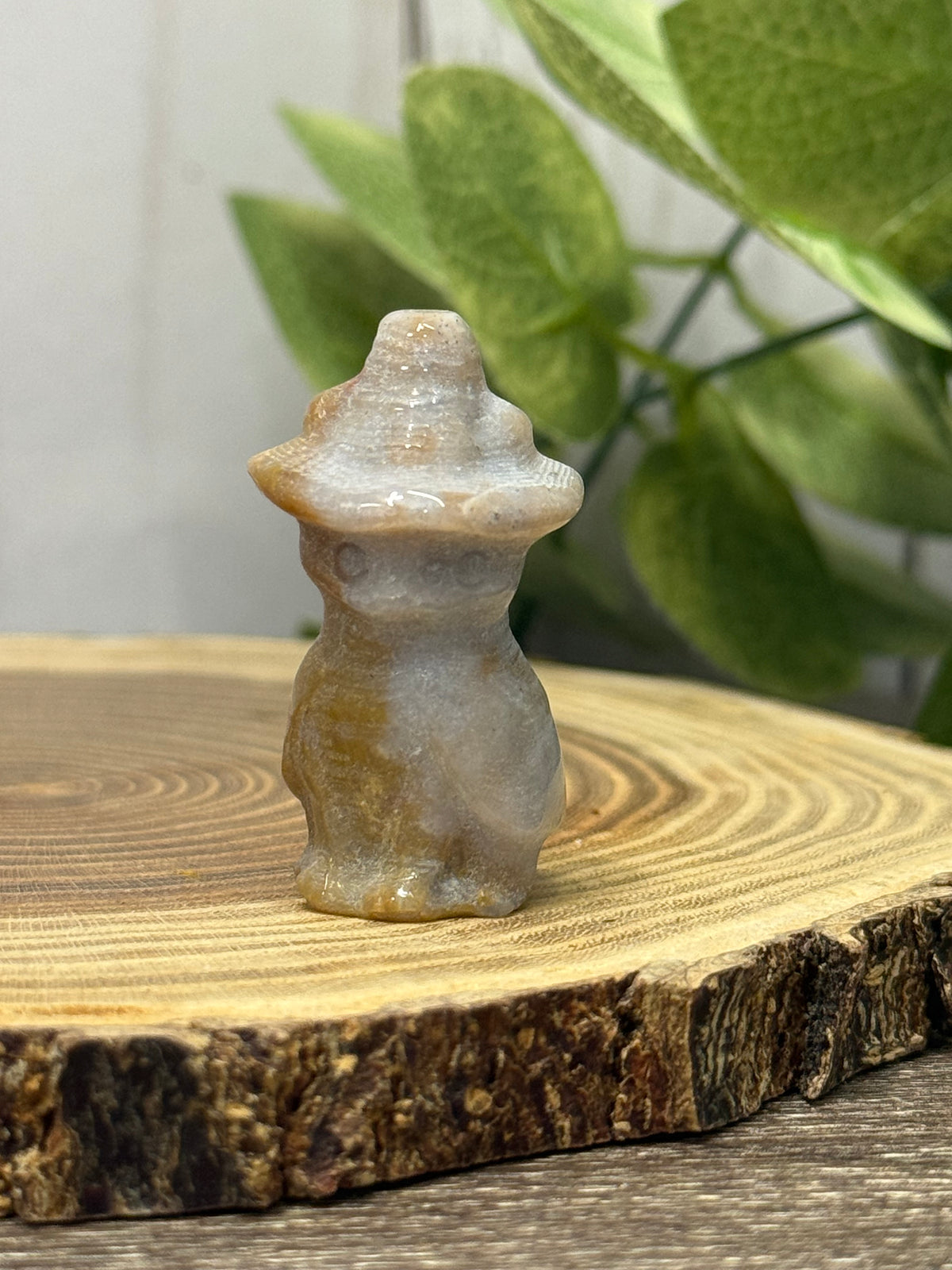 Crystal Cats with Hats Carvings