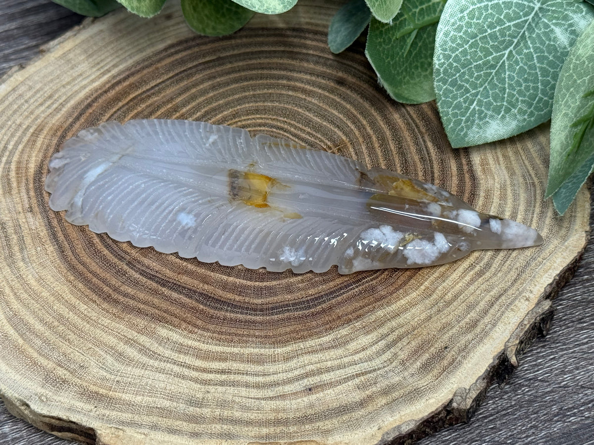 Flower Agate Feather Carvings