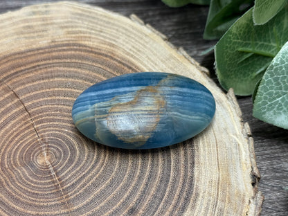 Blue Onyx Palm Stone