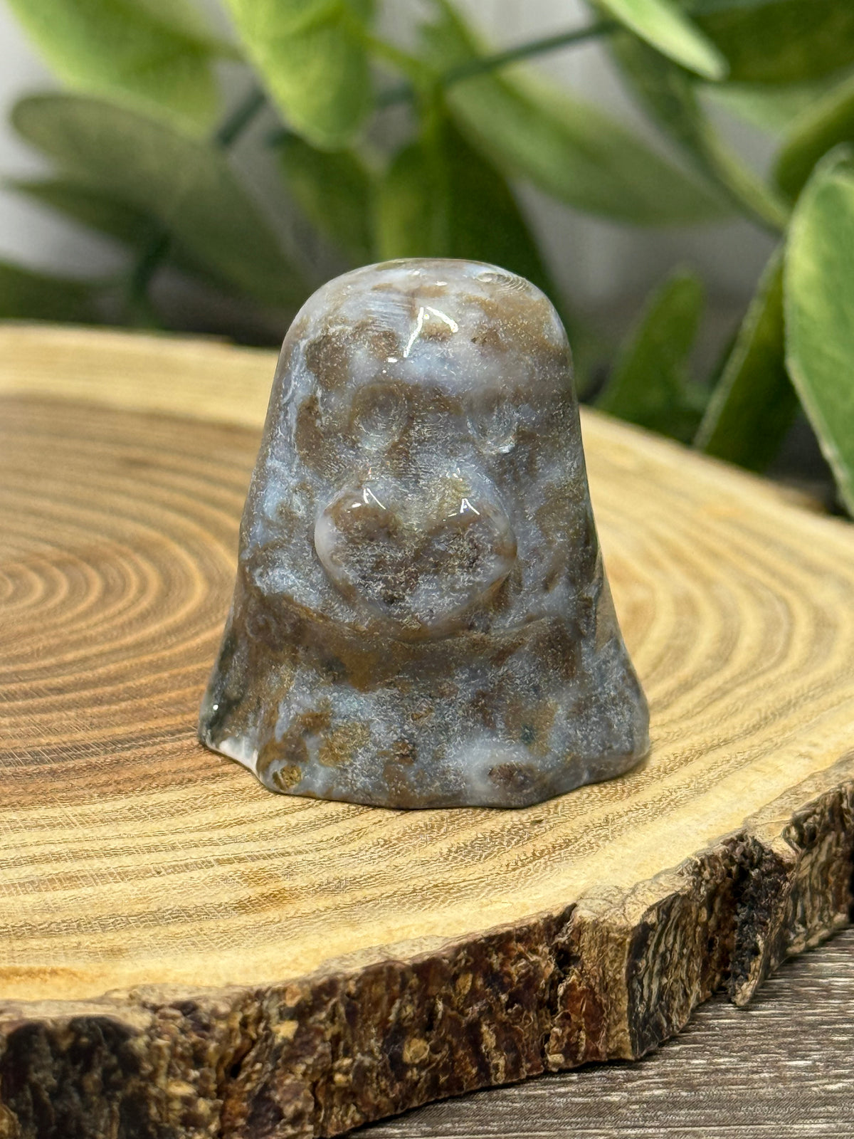 Crystal Ghost Carving Holding A Heart