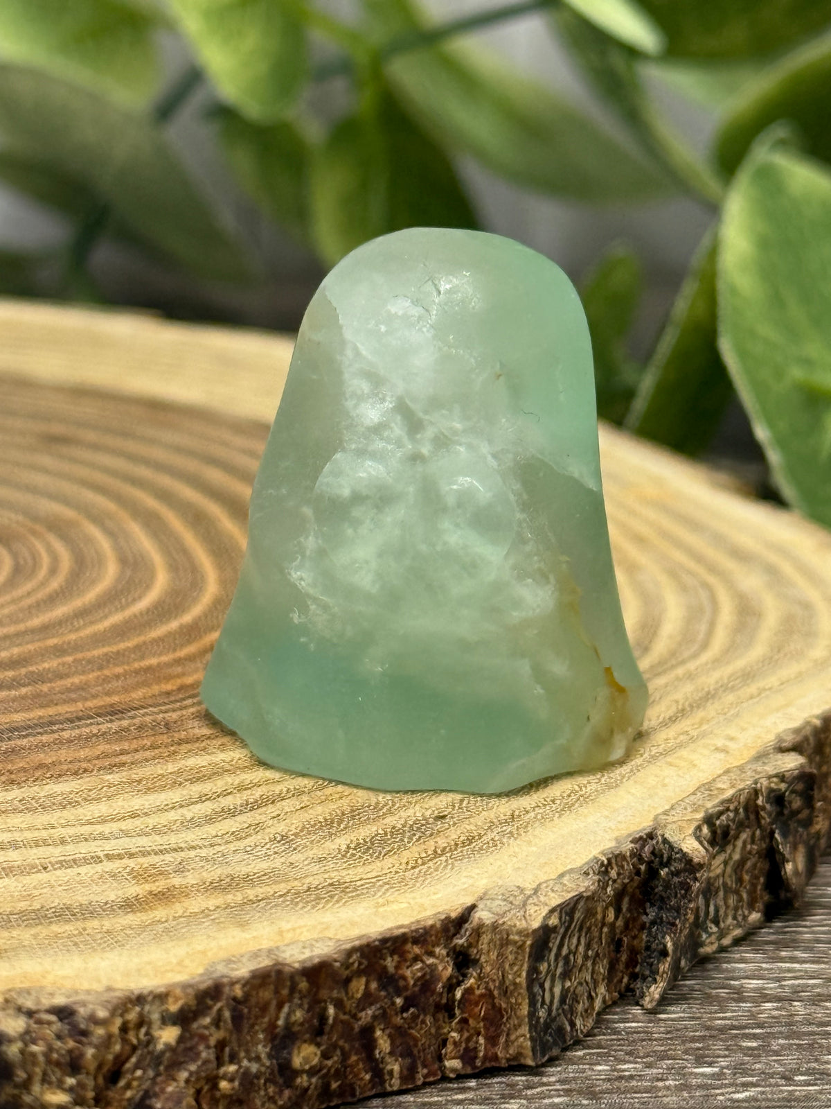 Crystal Ghost Carving Holding A Heart