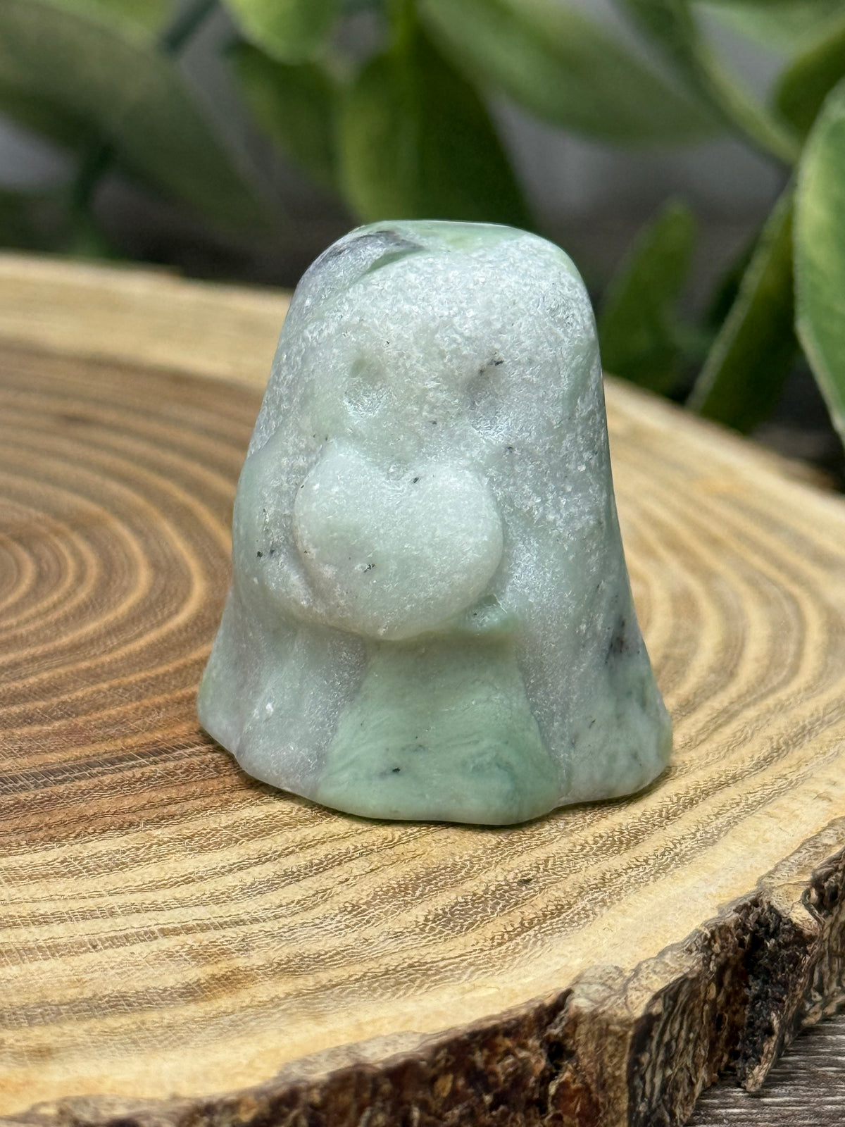 Crystal Ghost Carving Holding A Heart