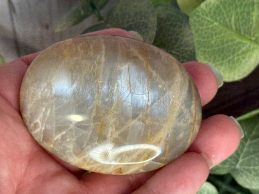 Moonstone Palm Stone