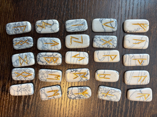 White "Marble Style" Rune Stones Set Crystal with Elder Futhark Letterings