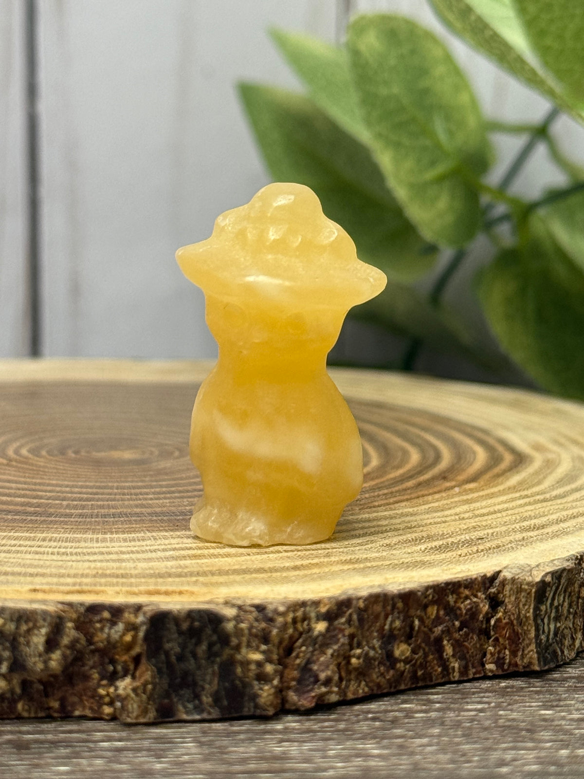 Crystal Cats with Hats Carvings