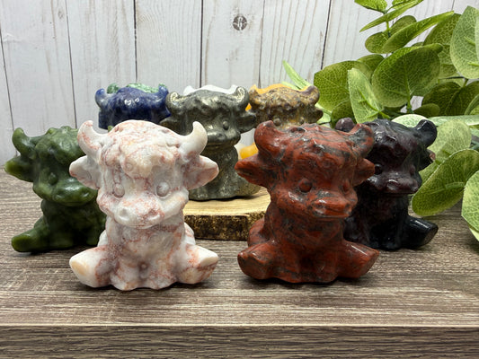 Hyland Cow Carvings - Sitting