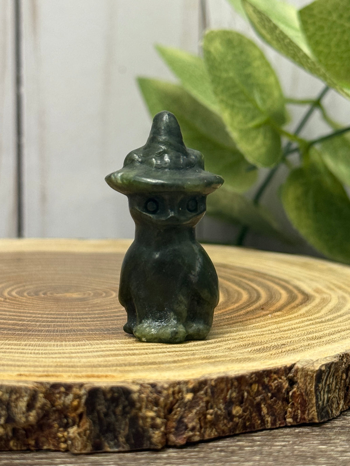 Crystal Cats with Hats Carvings