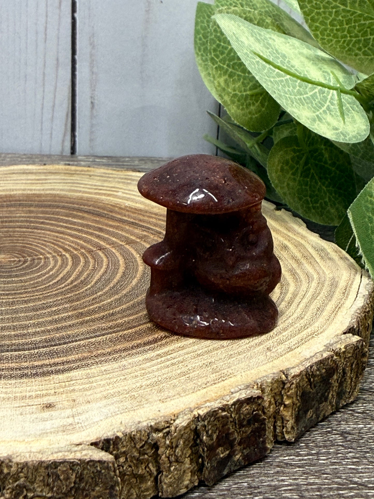 Owl with Mushroom - small carvings