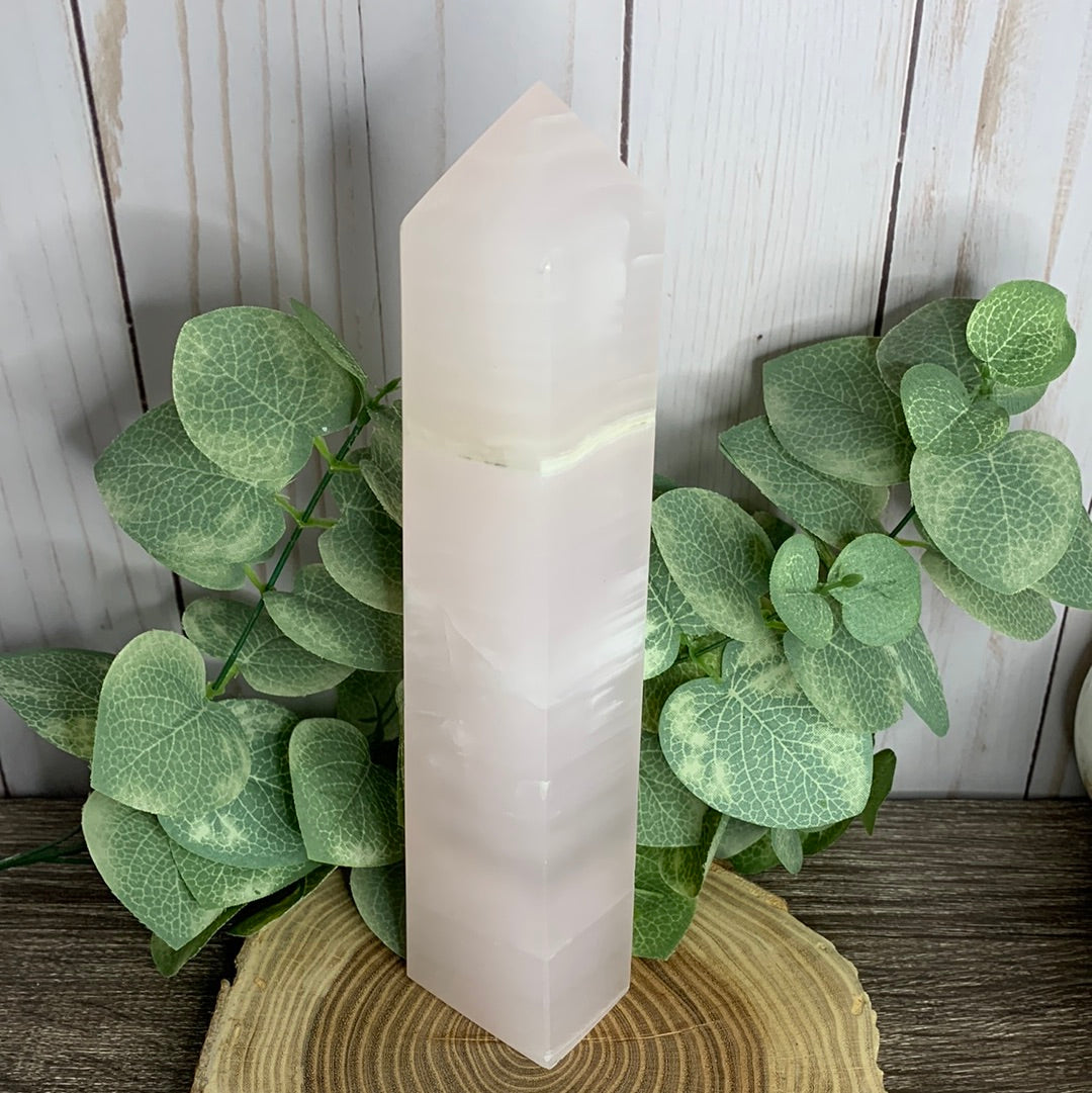 Mangano Calcite Tower