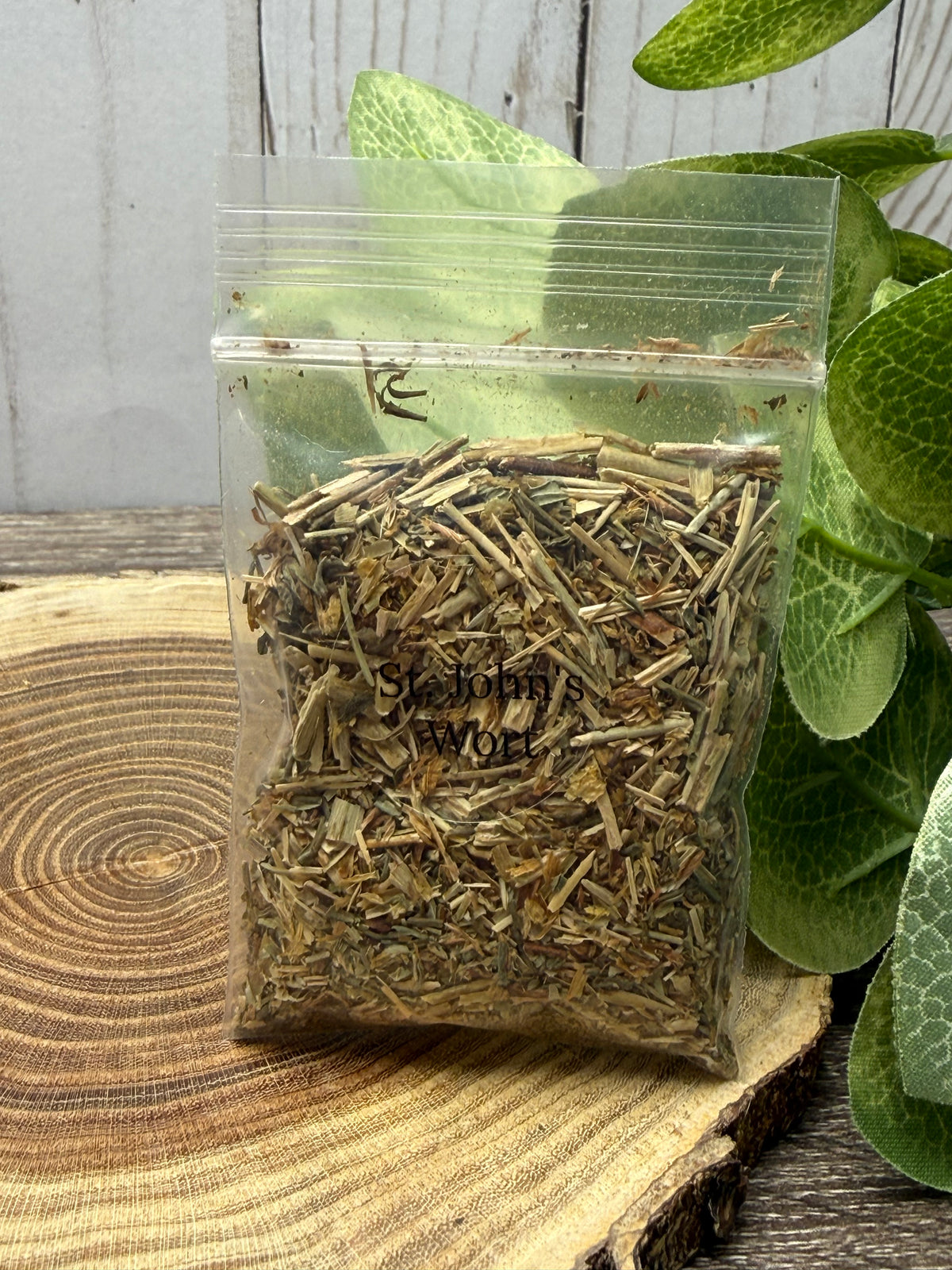 St. John's Wort Leaf, organic - Magick Herbs (Bagged)