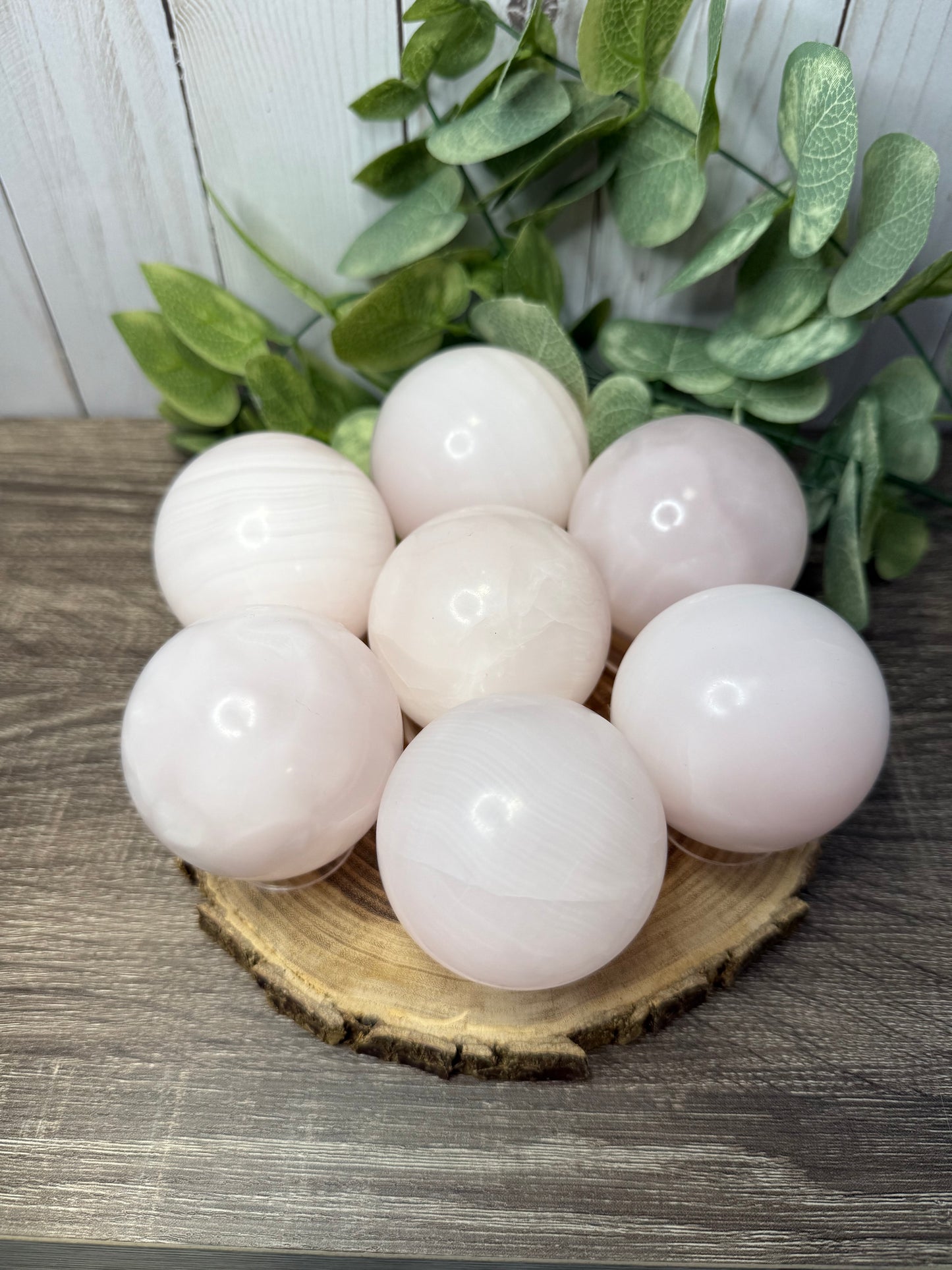Mangano Calcite Sphere