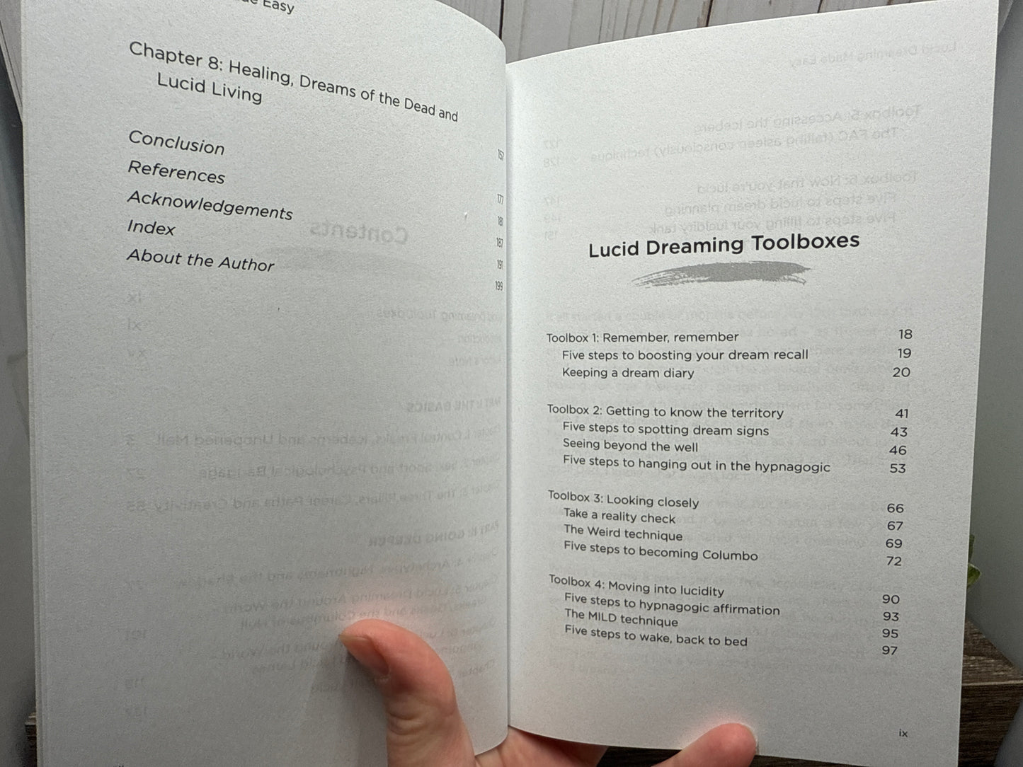 Lucid Dreaming Made Easy: A Beginners Guide to Waking Up in Your Dreams