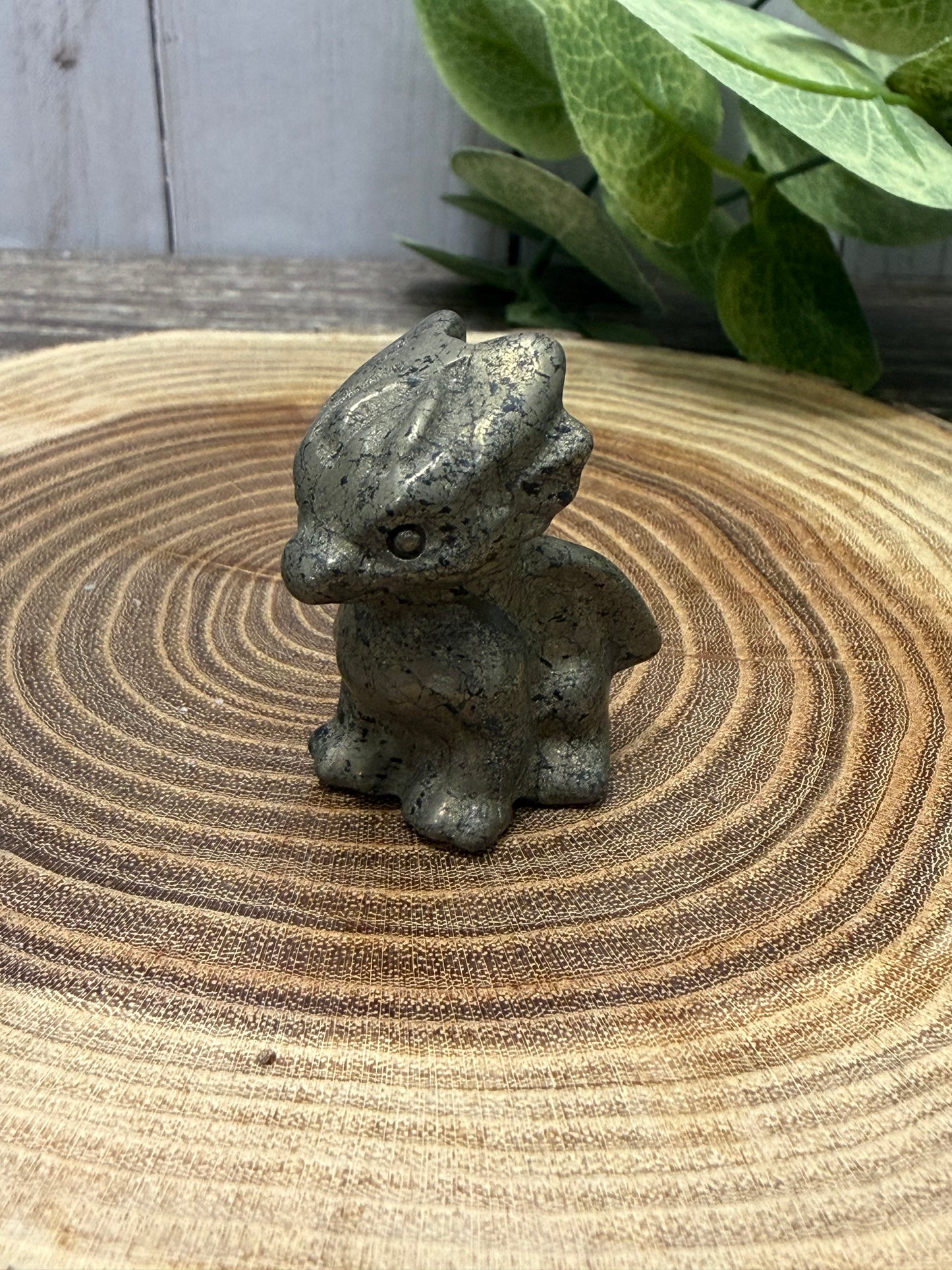 Small Dragon Carvings - Two Styles