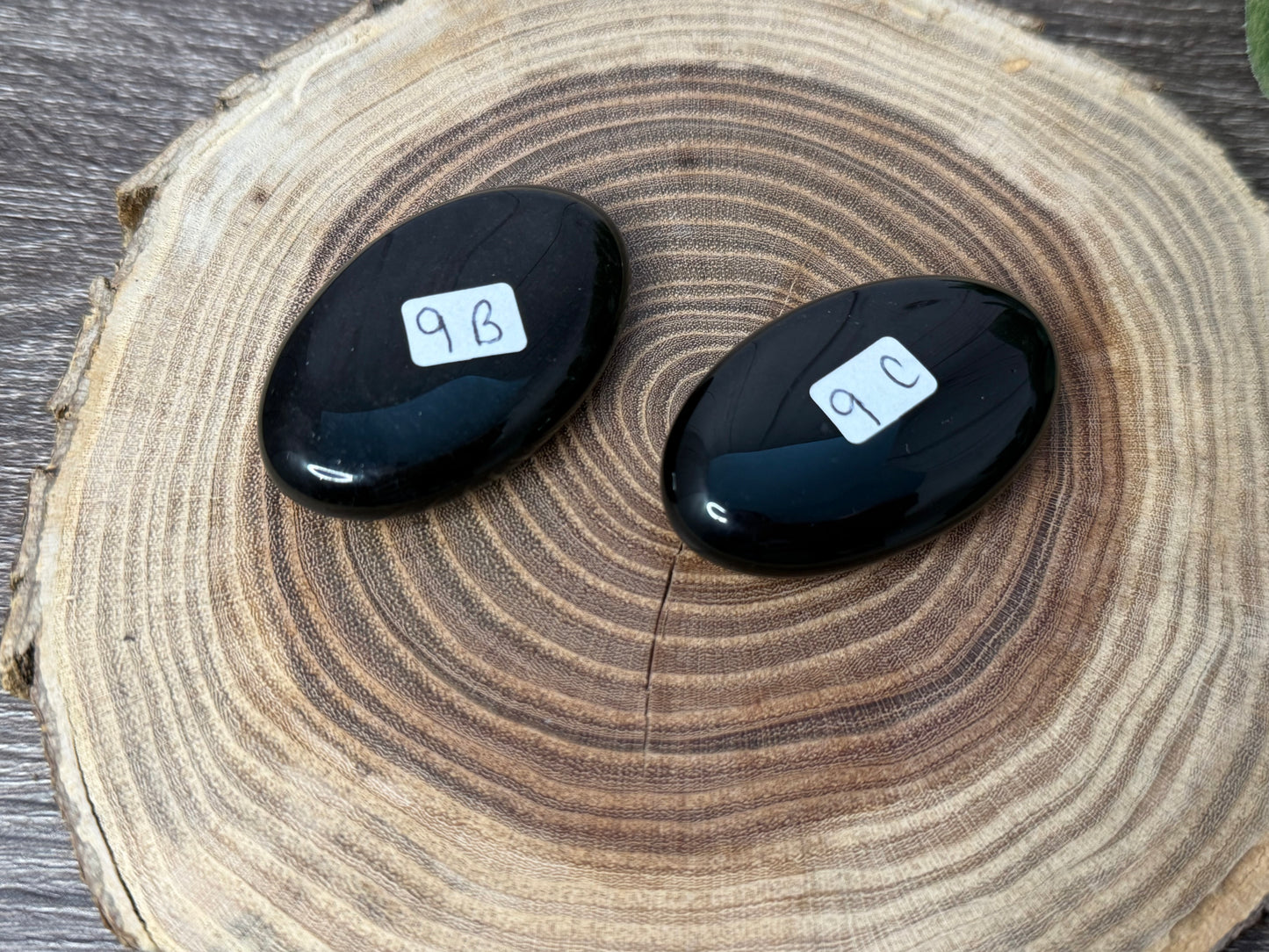 Obsidian Palm Stones