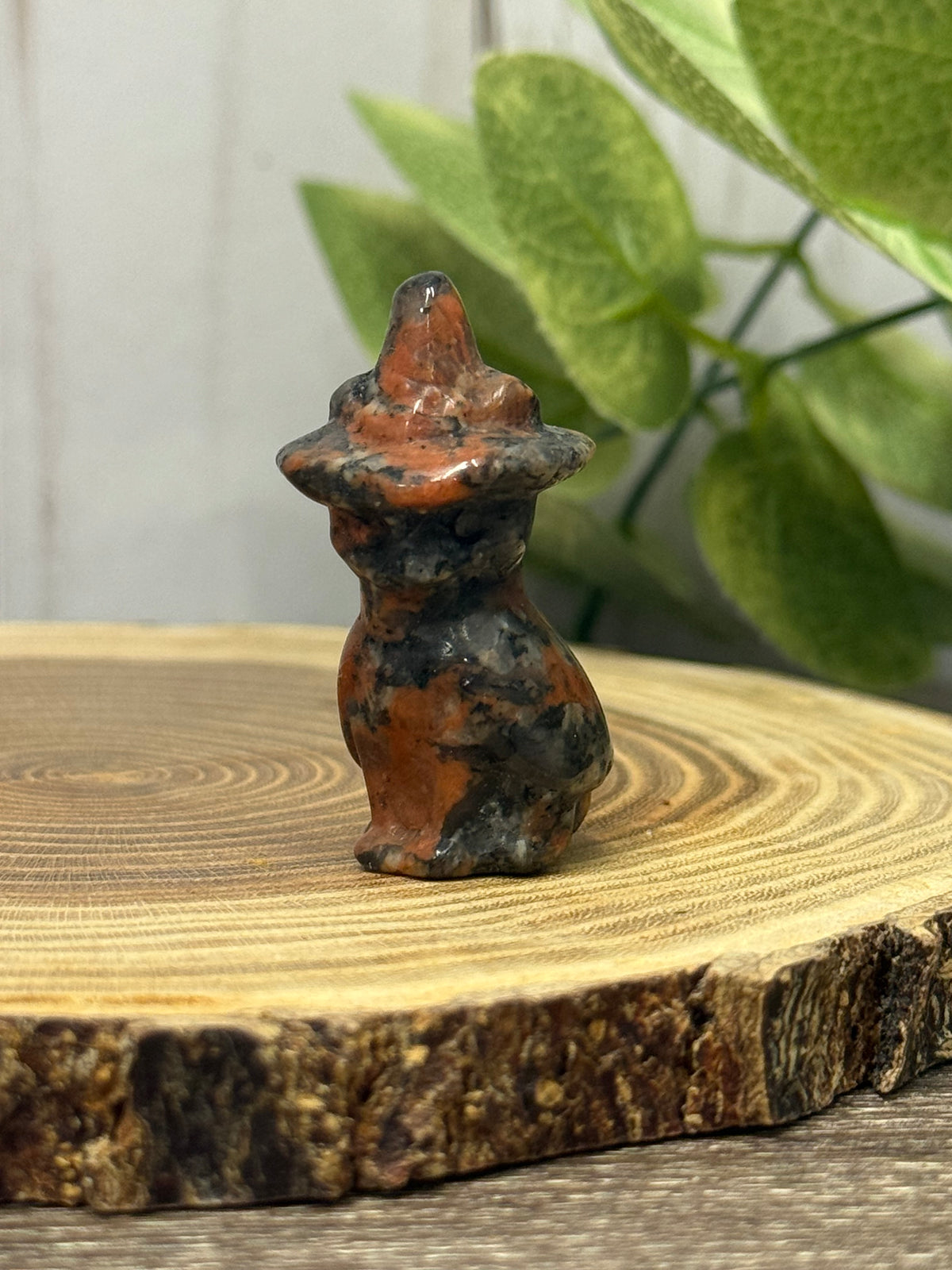 Crystal Cats with Hats Carvings