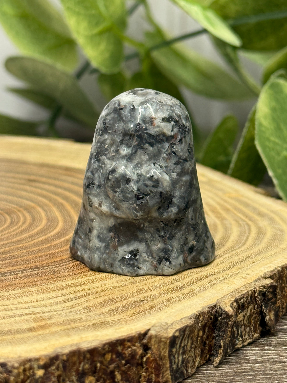 Crystal Ghost Carving Holding A Heart