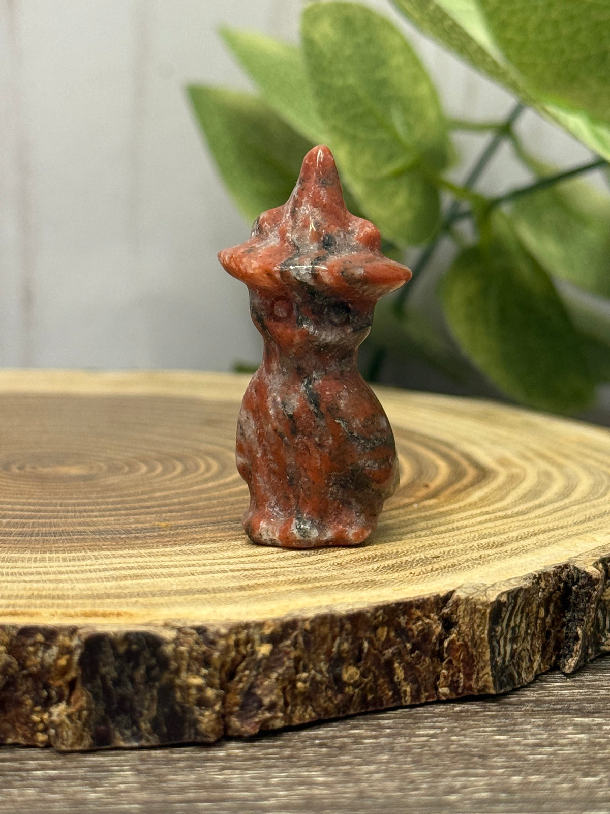 Crystal Cats with Hats Carvings