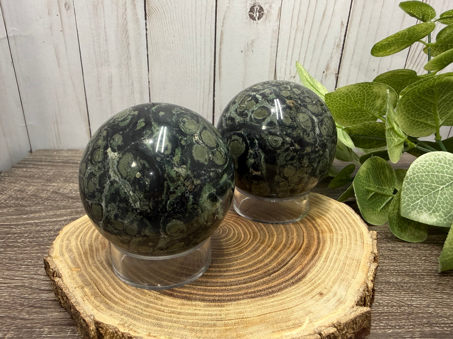 Kambaba Jasper Sphere